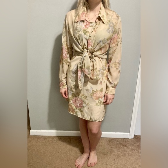 Beautiful Floral Vintage set by‎ Perceptions by Irene B, Size Large. - Picture 5 of 12